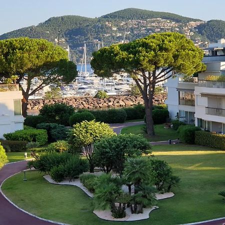 Garden And Beach Sea View Apartment Cannes Mandelieu Esterno foto