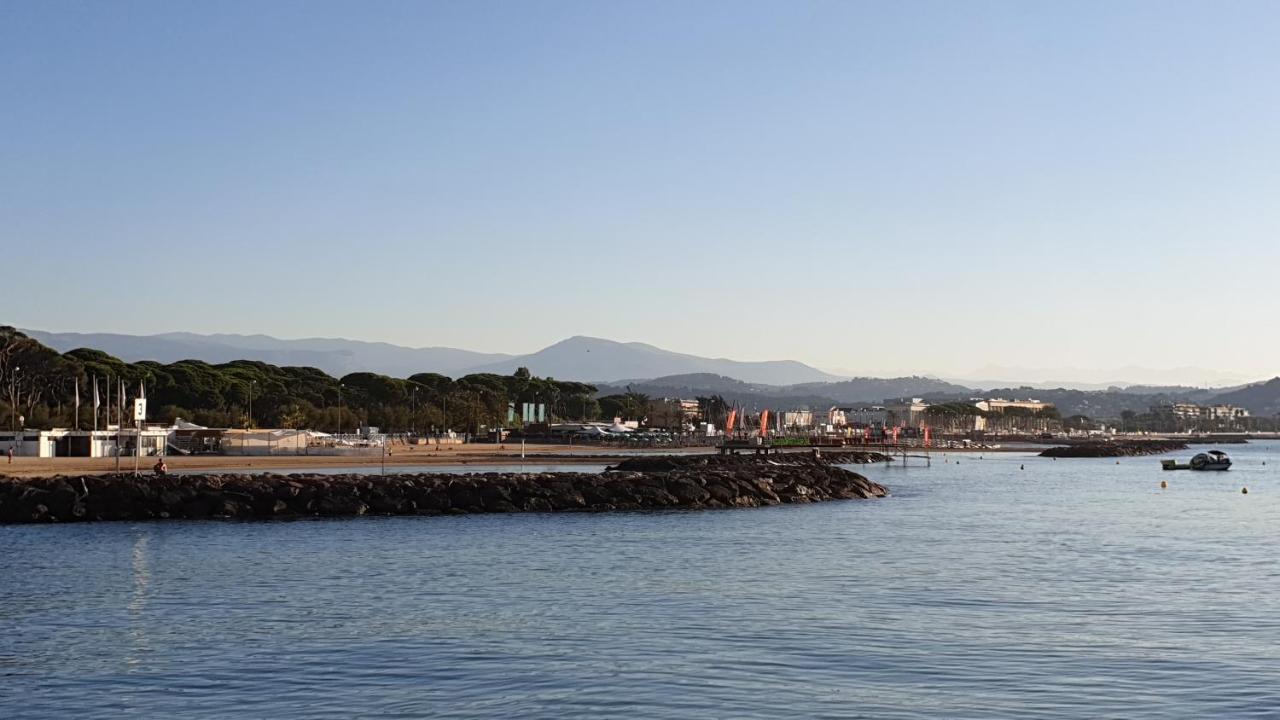 Garden And Beach Sea View Apartment Cannes Mandelieu Esterno foto